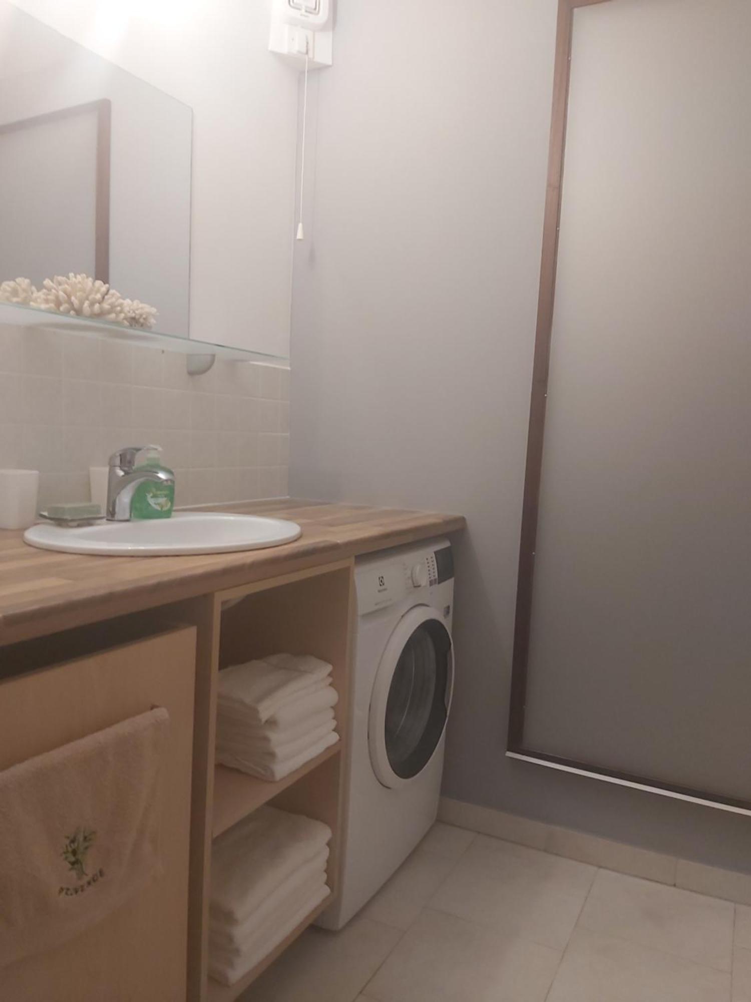 Apartman Luce With Shared Pool Zára Kültér fotó